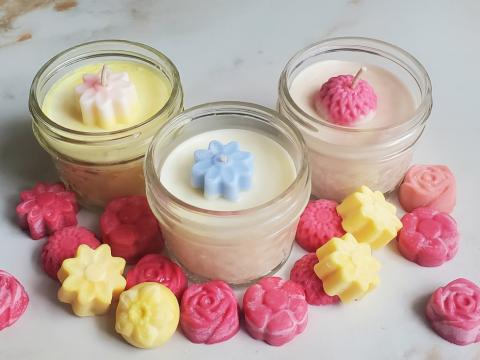 Seasonal homemade candles